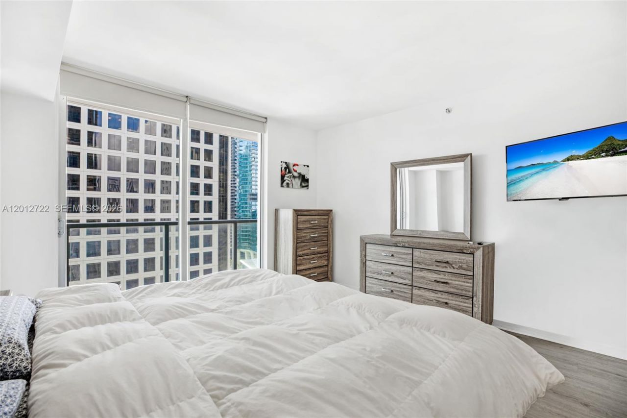 500 Brickell Ave, Unit 2508, Miami, FL 33131 Photo