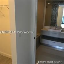 55 SW 9th St , Unit 2504, Miami, FL 33130 Photo