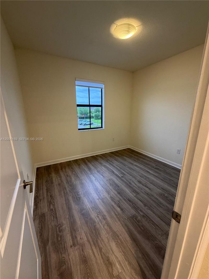 11104 W 33rd Way, Hialeah, FL 33018 Photo
