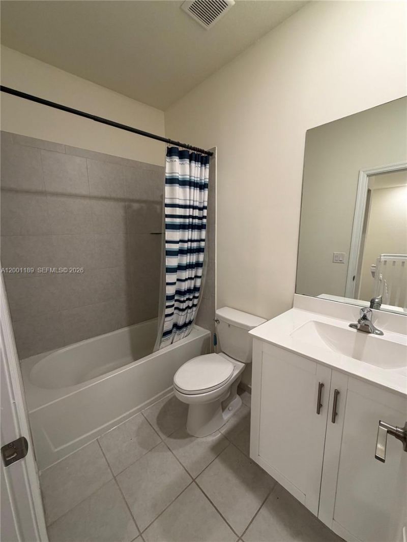 11104 W 33rd Way, Hialeah, FL 33018 Photo