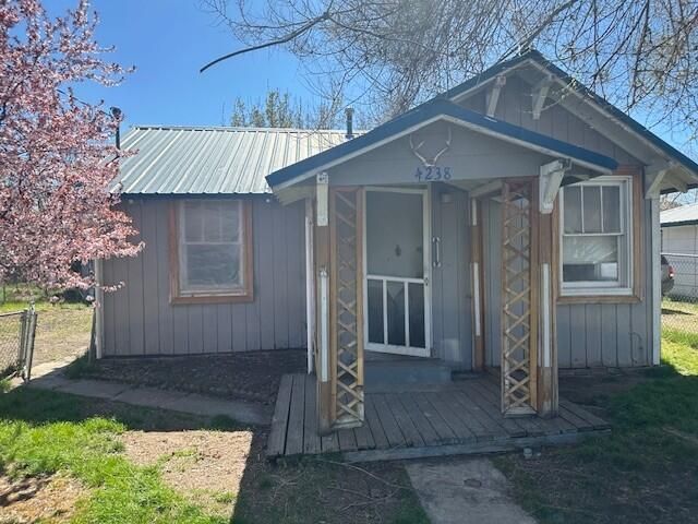 4238 Balsam Drive, Klamath Falls, OR 97601 Main Photo