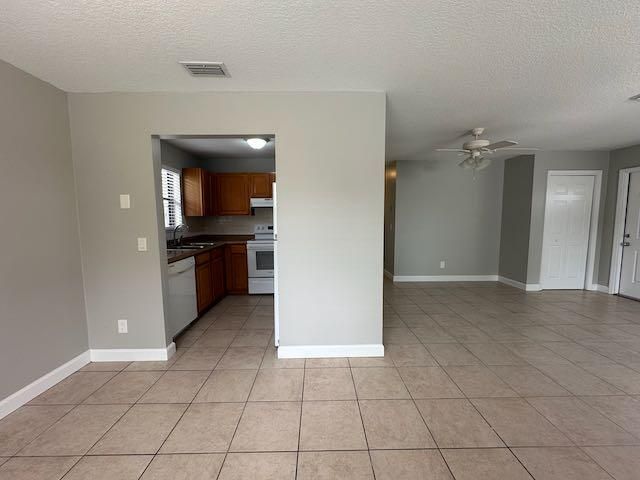 611 E Coast Avenue, Unit B, Lantana, FL 33462 Photo