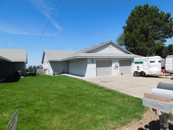 712 - 718 Borchers Lane, Caldwell, ID 83605