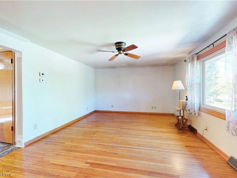 523 Juanita Street, Steubenville, OH 43952 Photo 9