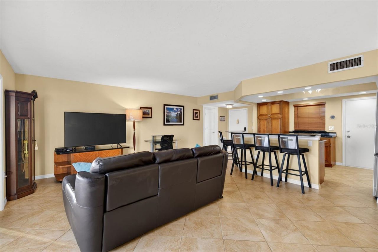 800 Benjamin Franklin Drive, Unit 509, Sarasota, FL 34236 Photo