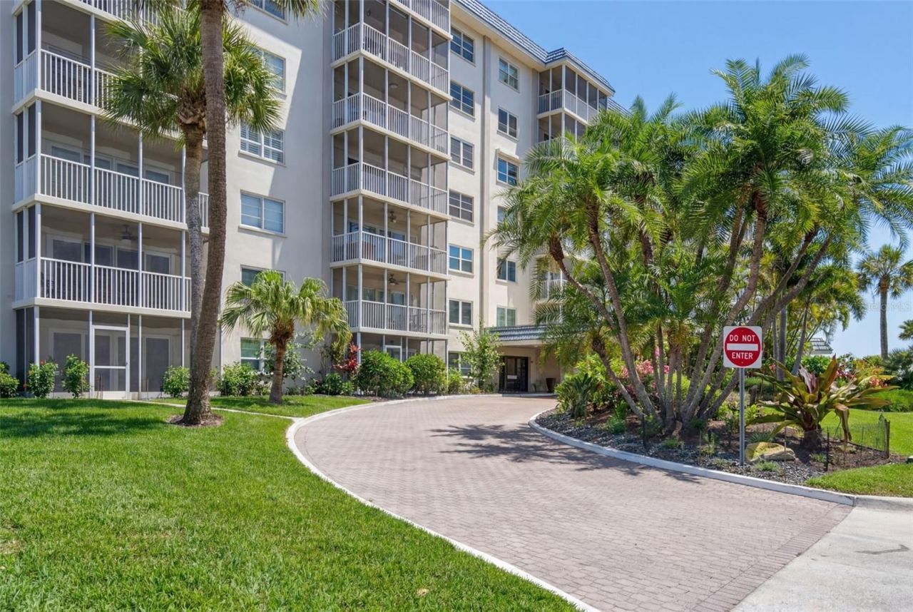 800 Benjamin Franklin Drive, Unit 509, Sarasota, FL 34236 Photo