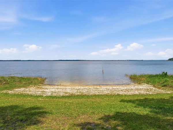 119 LAKE SHORE CIRCLE, LEESBURG, FL 34788