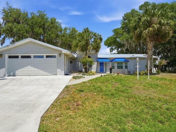 119 LAKE SHORE CIRCLE , LEESBURG, FL 34788