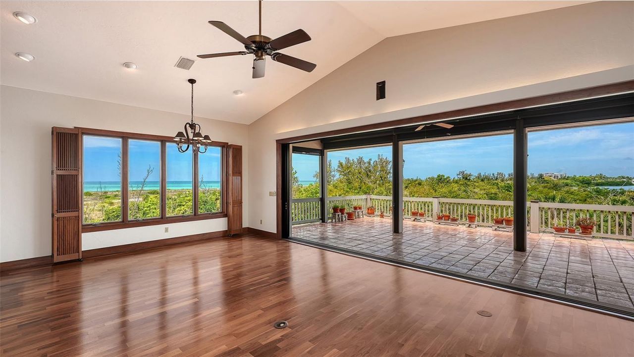 156 Emerson Drive, Sarasota, FL 34236 Photo