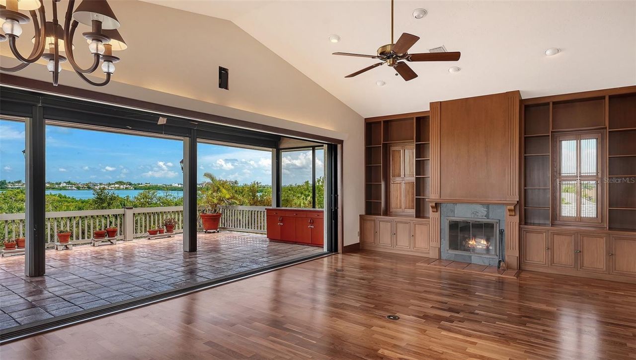 156 Emerson Drive, Sarasota, FL 34236 Photo