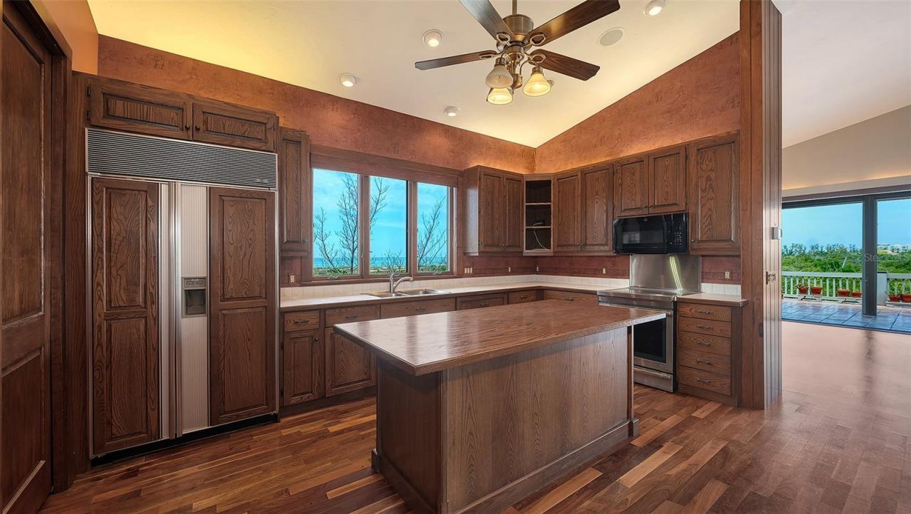 156 Emerson Drive, Sarasota, FL 34236 Photo