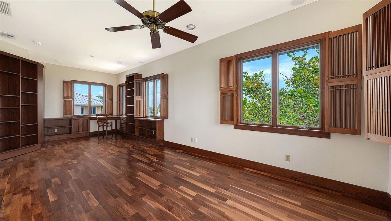 156 Emerson Drive, Sarasota, FL 34236 Photo
