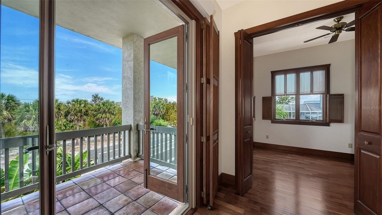 156 Emerson Drive, Sarasota, FL 34236 Photo