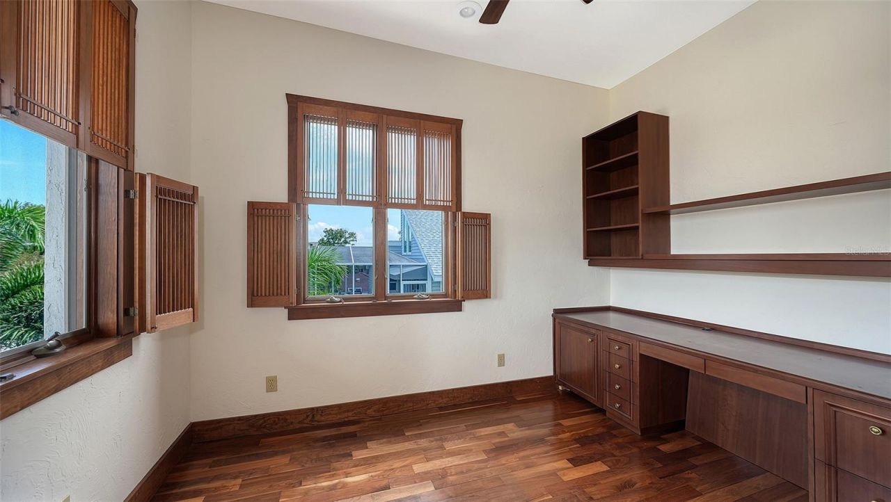 156 Emerson Drive, Sarasota, FL 34236 Photo