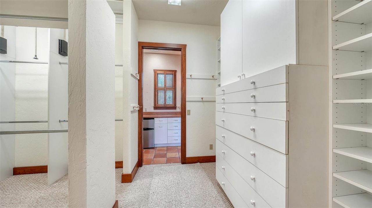 156 Emerson Drive, Sarasota, FL 34236 Photo
