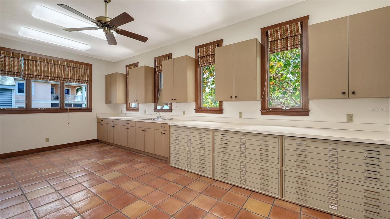 156 Emerson Drive, Sarasota, FL 34236 Photo