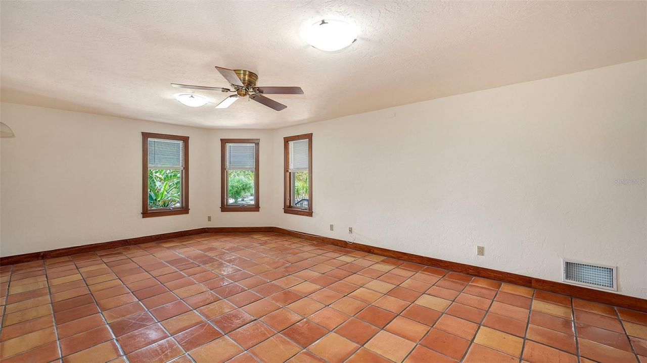 156 Emerson Drive, Sarasota, FL 34236 Photo