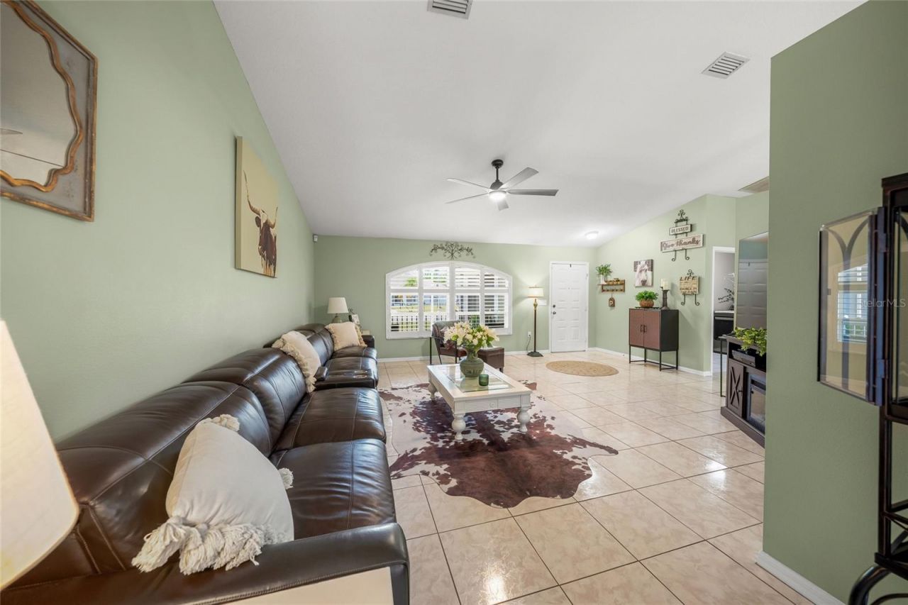 7727 36th Lane E, Sarasota, FL 34243 Photo