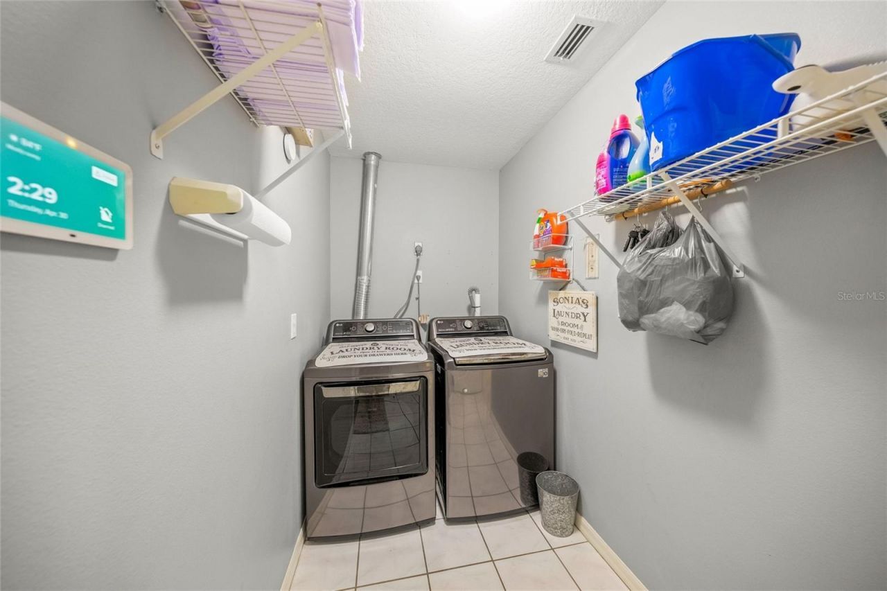 7727 36th Lane E, Sarasota, FL 34243 Photo