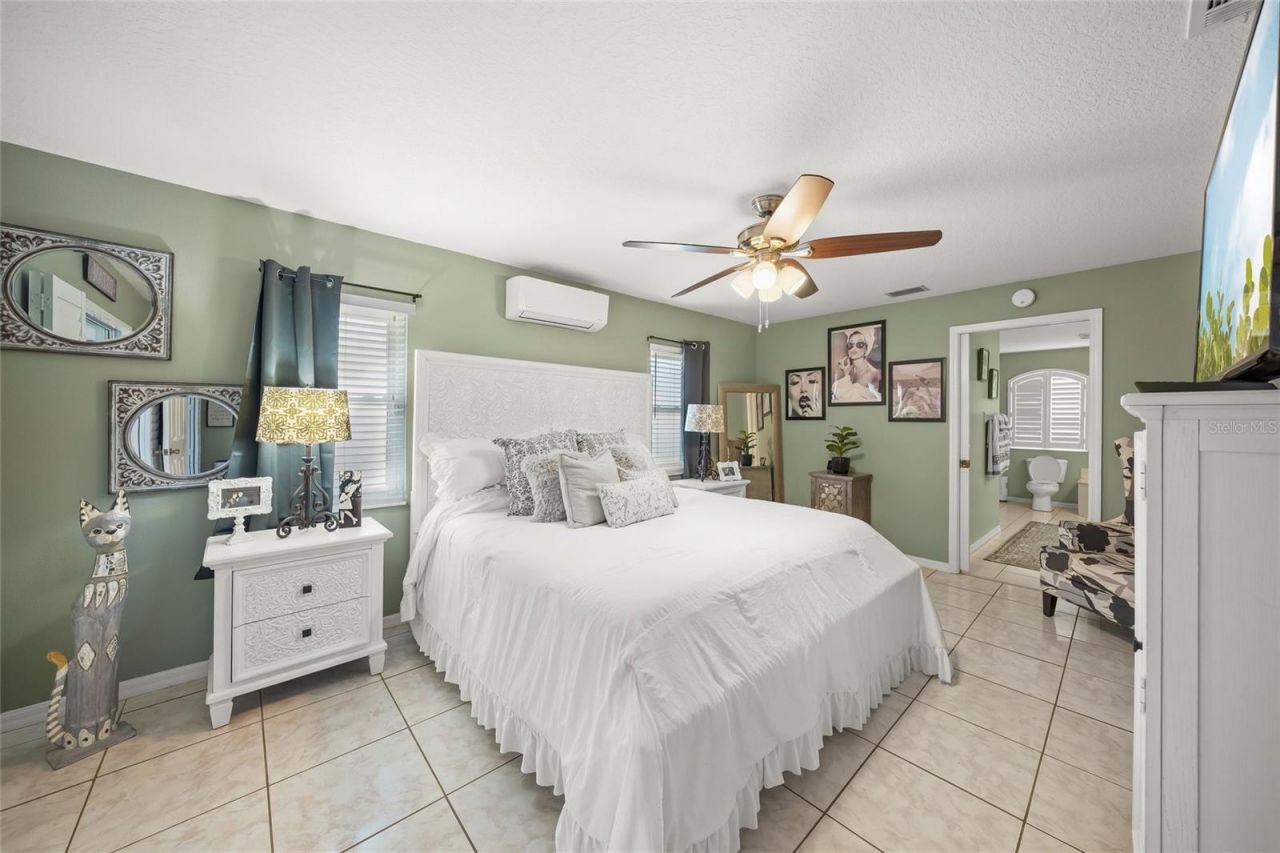 7727 36th Lane E, Sarasota, FL 34243 Photo