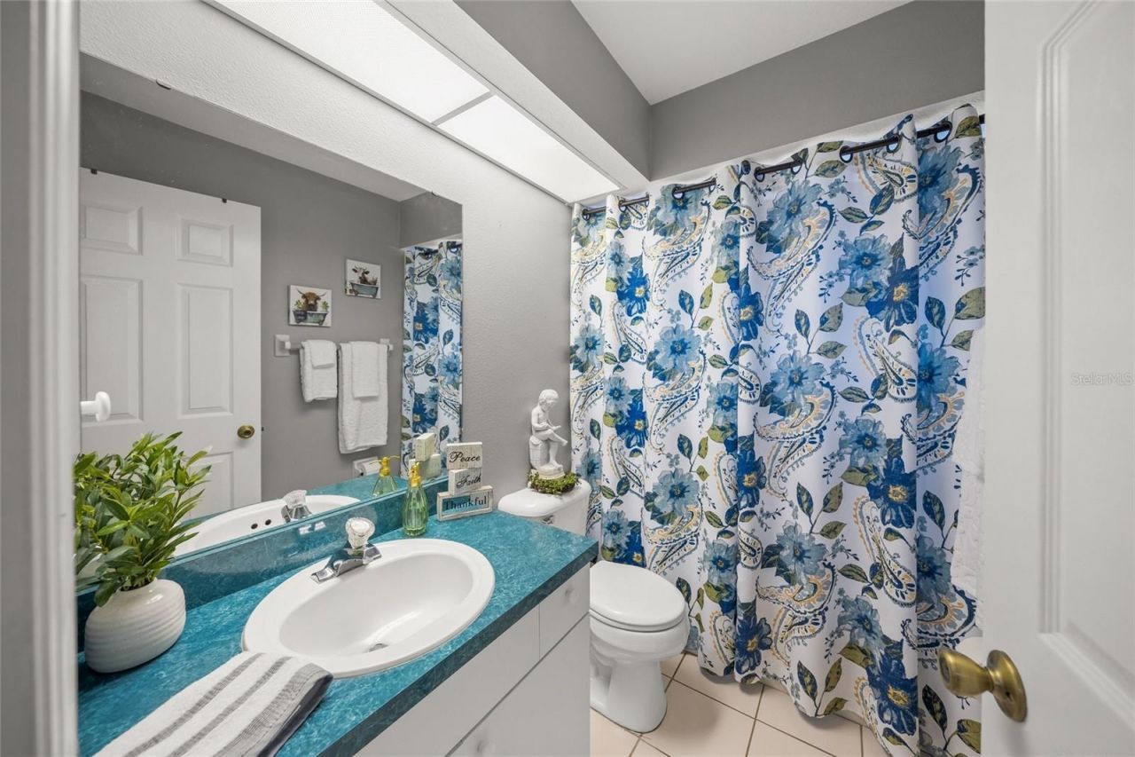 7727 36th Lane E, Sarasota, FL 34243 Photo
