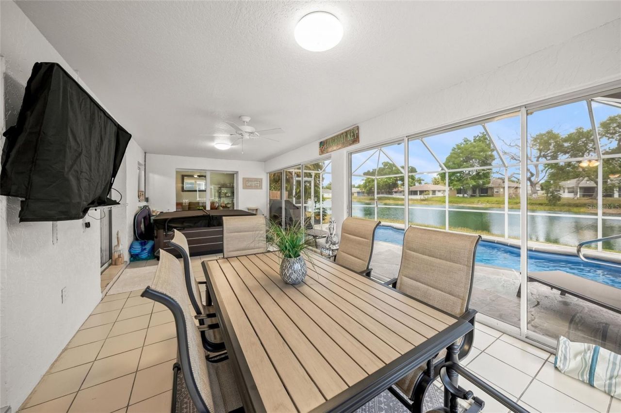 7727 36th Lane E, Sarasota, FL 34243 Photo