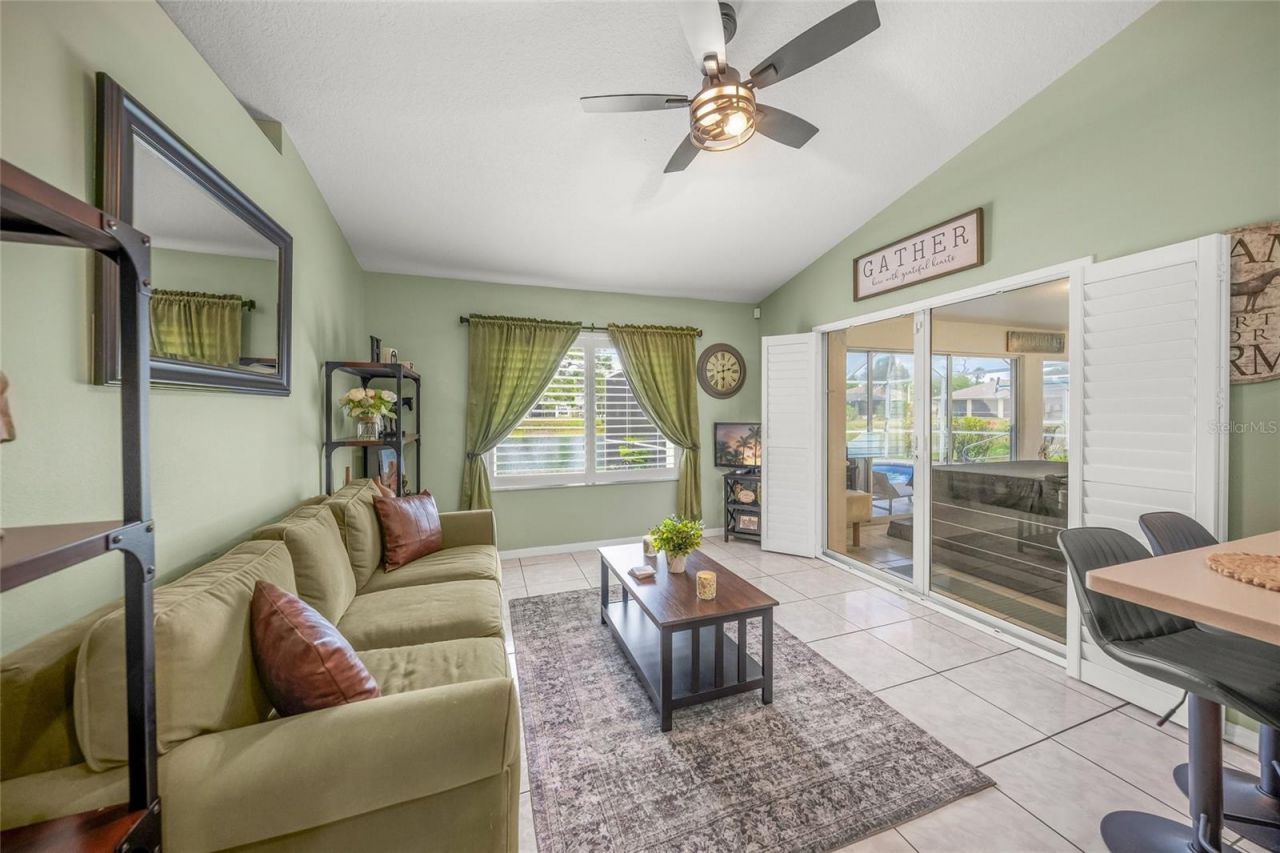 7727 36th Lane E, Sarasota, FL 34243 Photo