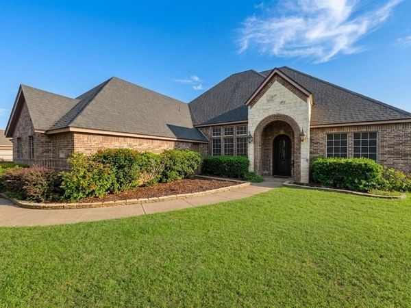 1916 Buckskin Road , Crowley, TX 76036