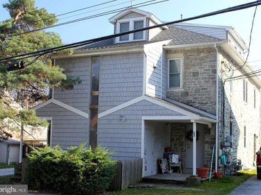 90 W CENTRAL AVENUE, PAOLI, PA 19301