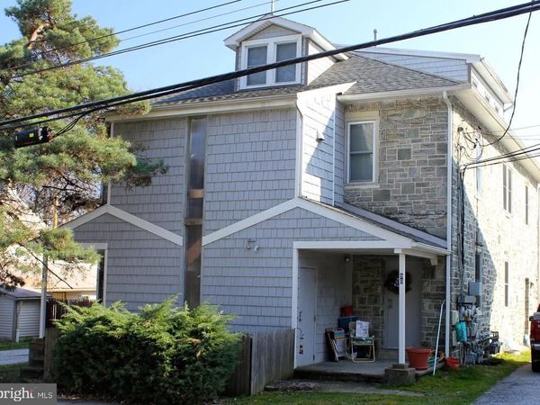 90 W CENTRAL AVENUE , PAOLI, PA 19301