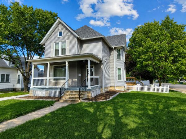444 1st Avenue , Ottawa, IL 61350