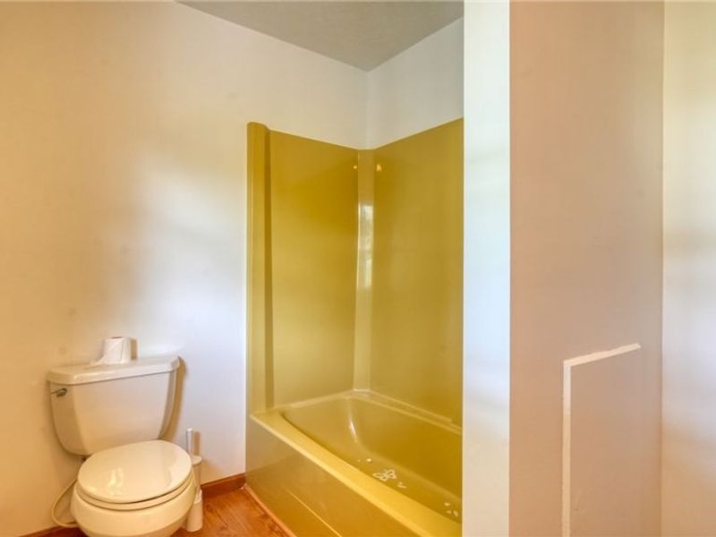 7312 Bowie Road, Cambridge, OH 43725 Photo 17