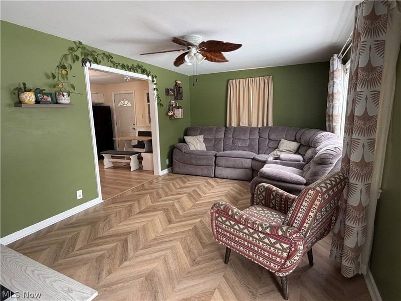 4300 Broadway Avenue NE, Louisville, OH 44641 Photo 2