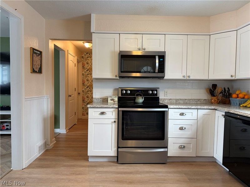 4300 Broadway Avenue NE, Louisville, OH 44641 Photo 6