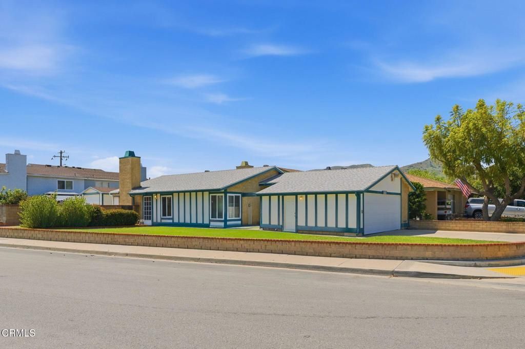 110 Vela Court, Santa Paula, CA 93060 Main Photo