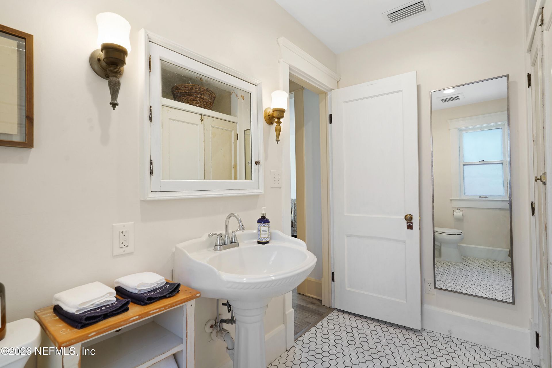 16 Locust Street, Saint Augustine, FL 32084 Photo