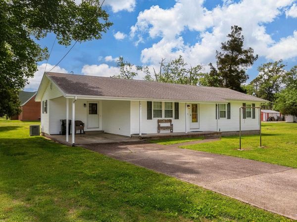607 Mundy Street, Eldorado, IL 62930