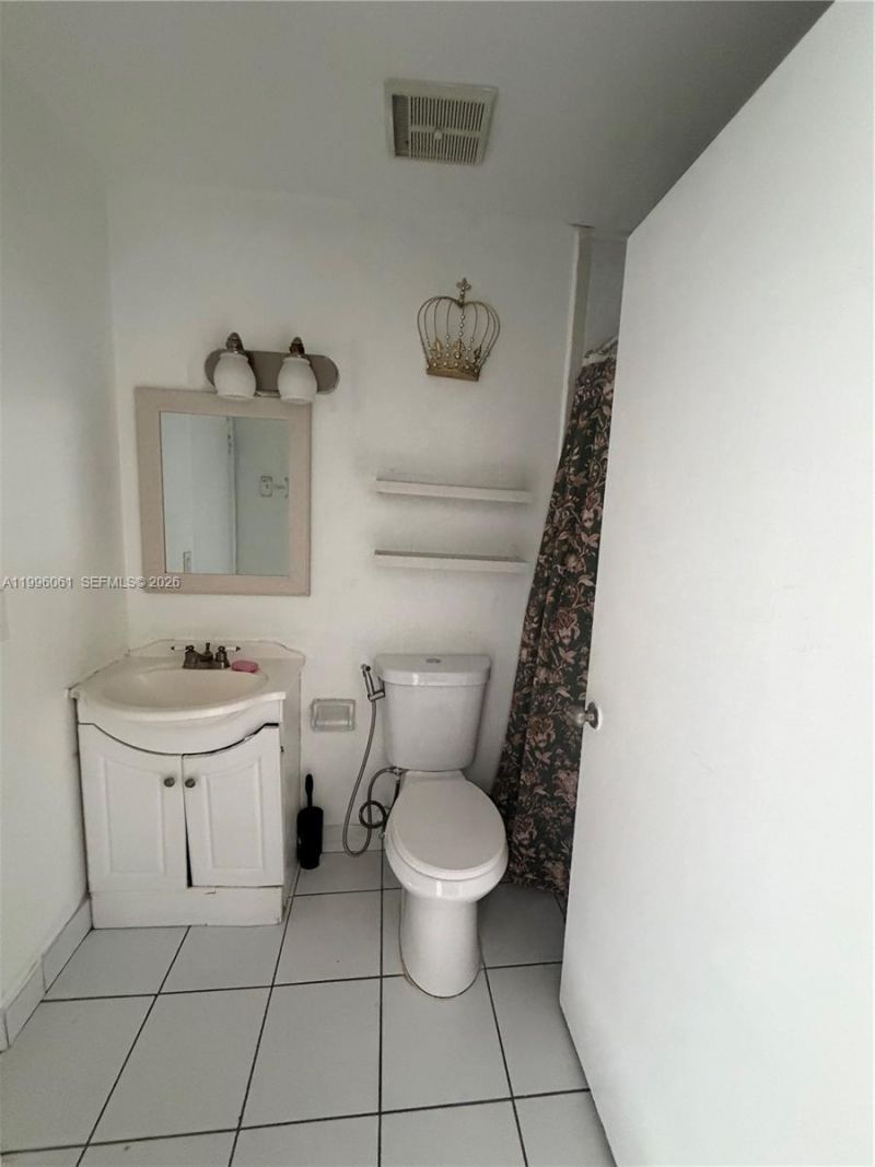 2170 W 60th St , Unit 16205, Hialeah, FL 33016 Photo