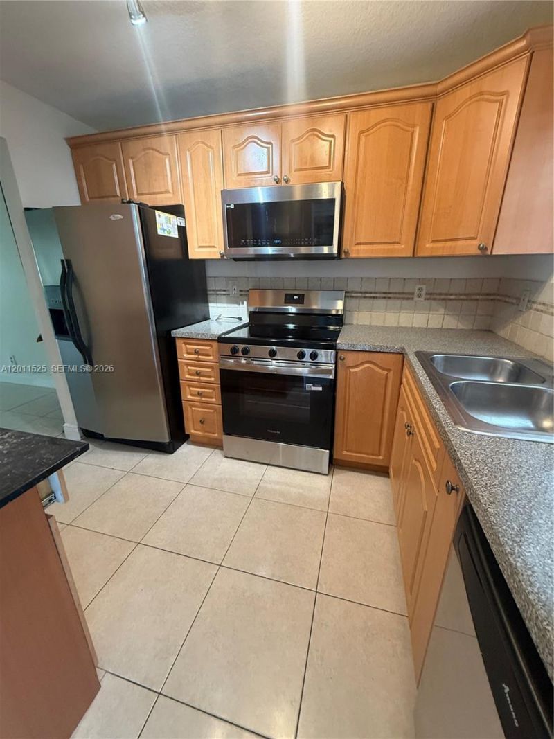 5080 SW 64th Ave , Unit 104, Davie, FL 33314 Photo
