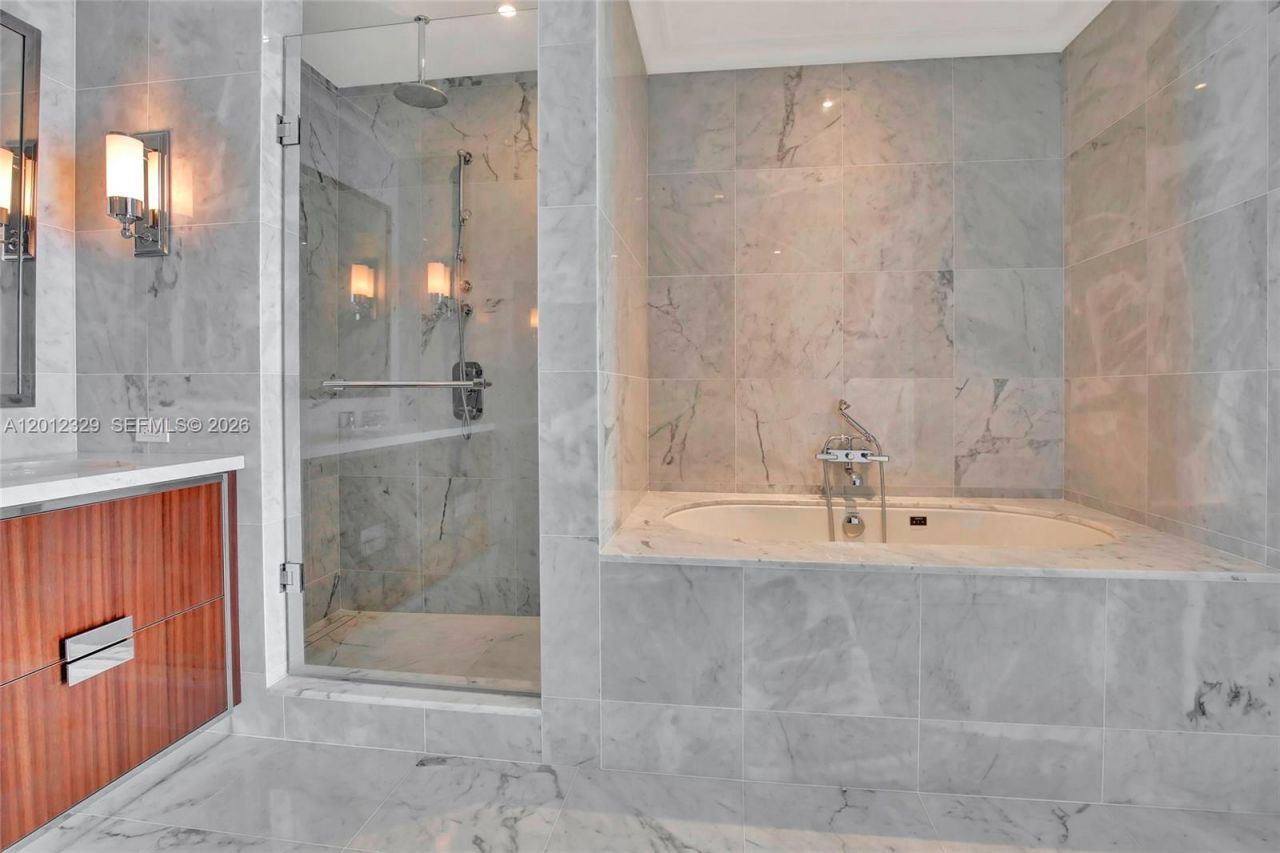 15701 Collins Ave , Unit 3804, Sunny Isles Beach, FL 33160 Photo