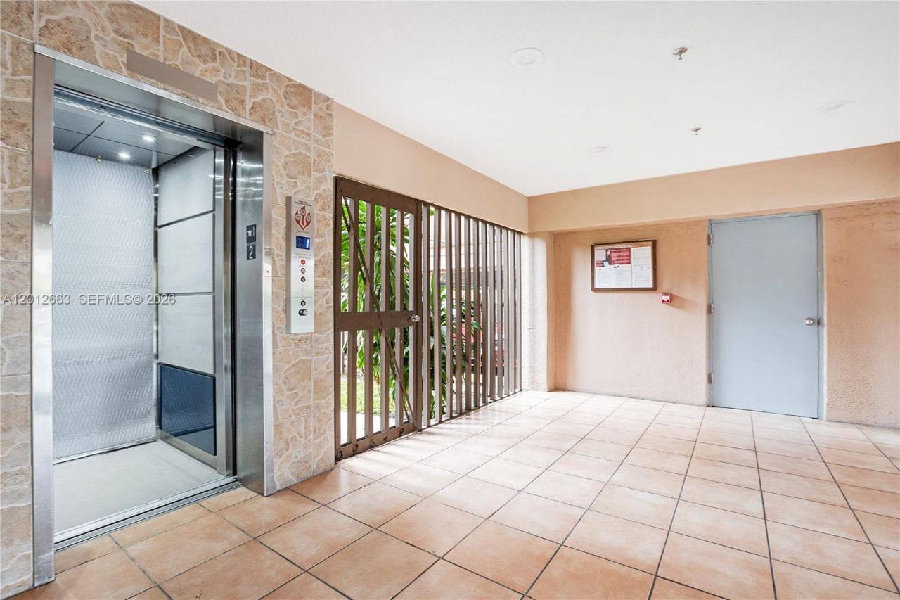 4670 W 13th Ln , Unit 411, Hialeah, FL 33012 Photo