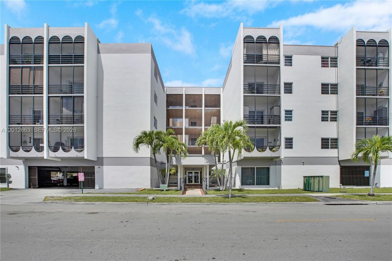 4670 W 13th Ln , Unit 411, Hialeah, FL 33012 Photo