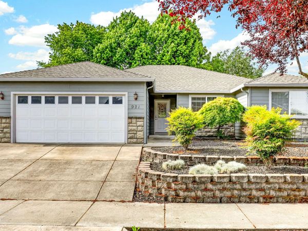 921 Birmingham Street, Medford, OR 97501
