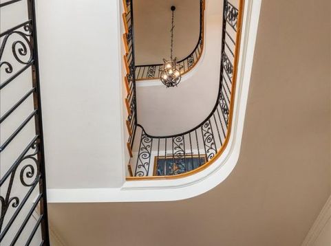 Main Photo