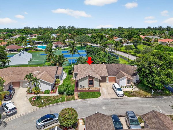 9667 Sunny Isle Circle, Boca Raton, FL 33428