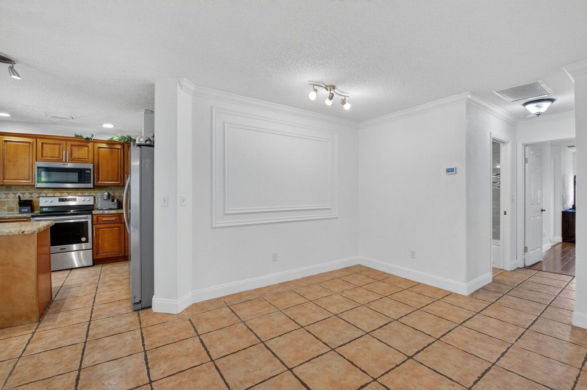 9667 Sunny Isle Circle, Boca Raton, FL 33428 Photo