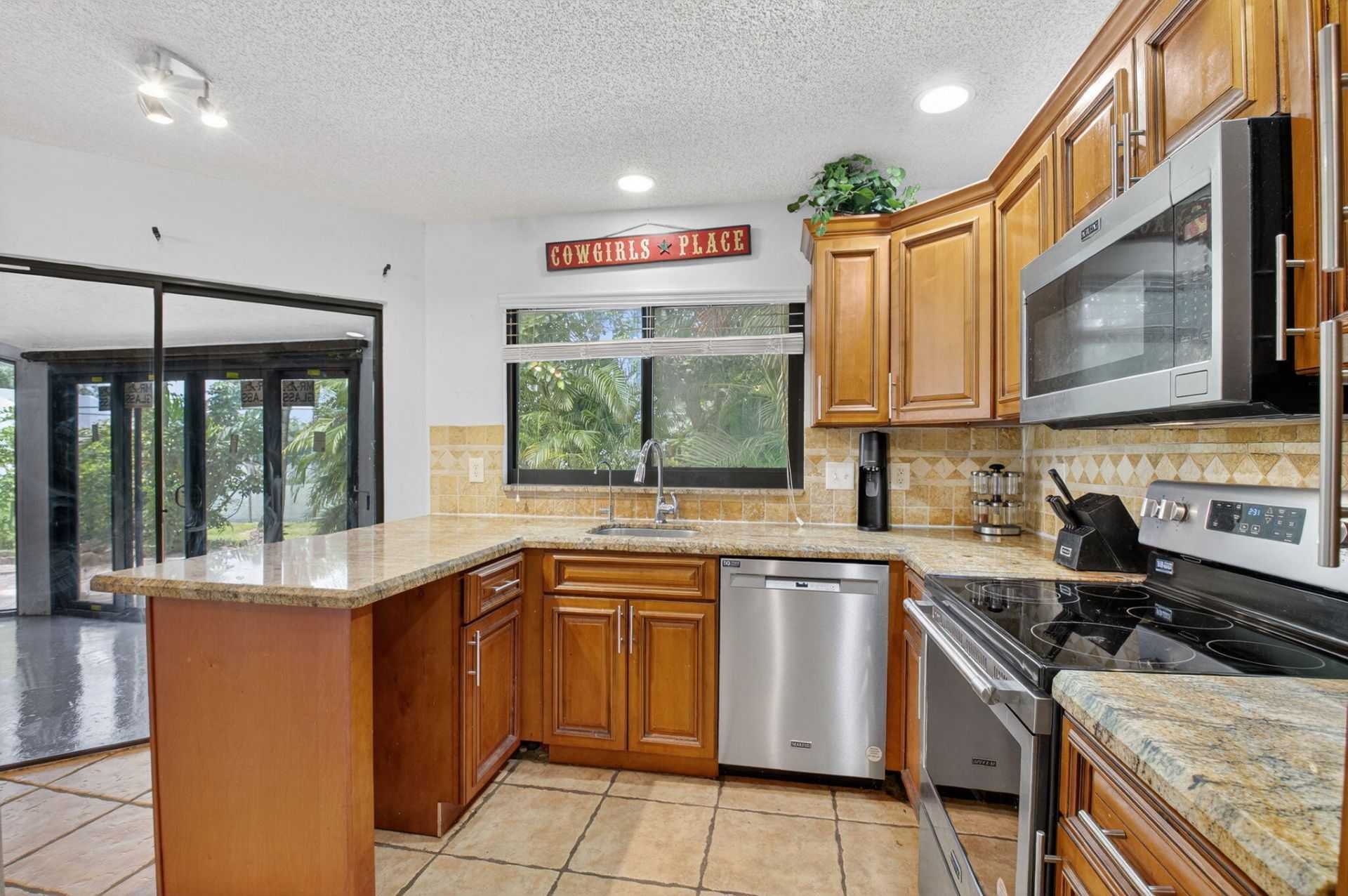 9667 Sunny Isle Circle, Boca Raton, FL 33428 Photo