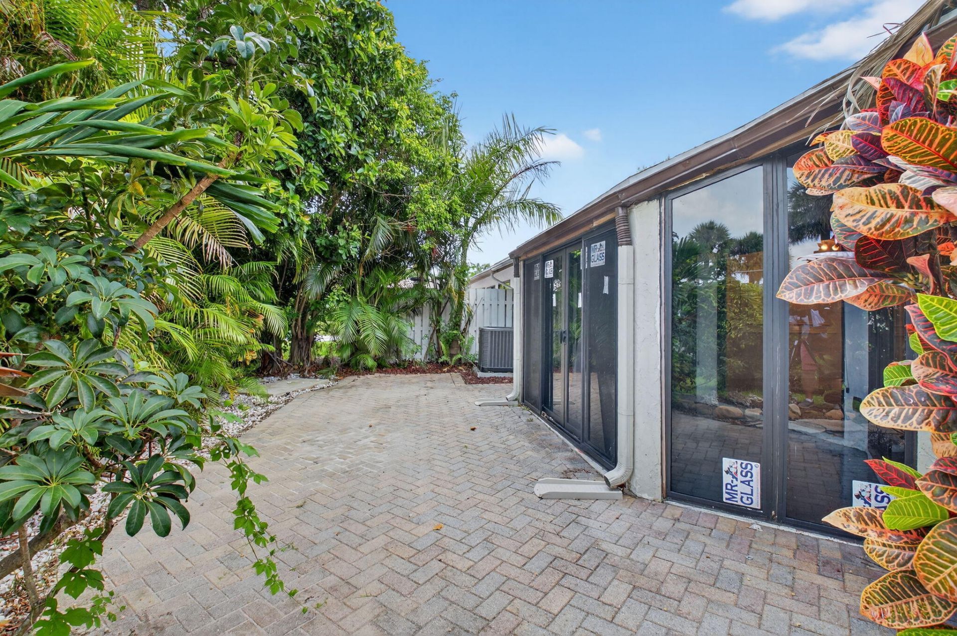9667 Sunny Isle Circle, Boca Raton, FL 33428 Photo