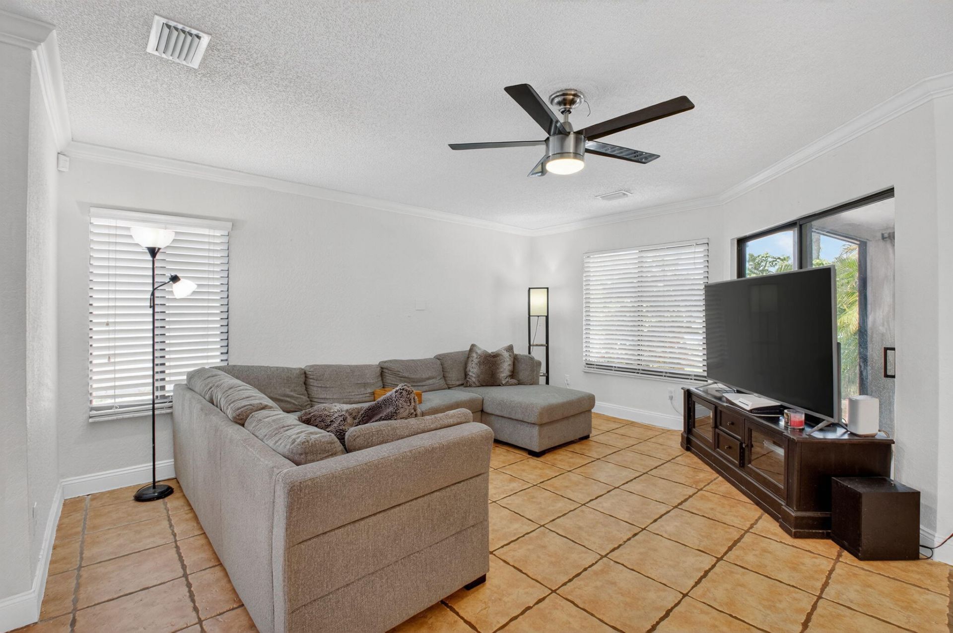 9667 Sunny Isle Circle, Boca Raton, FL 33428 Photo