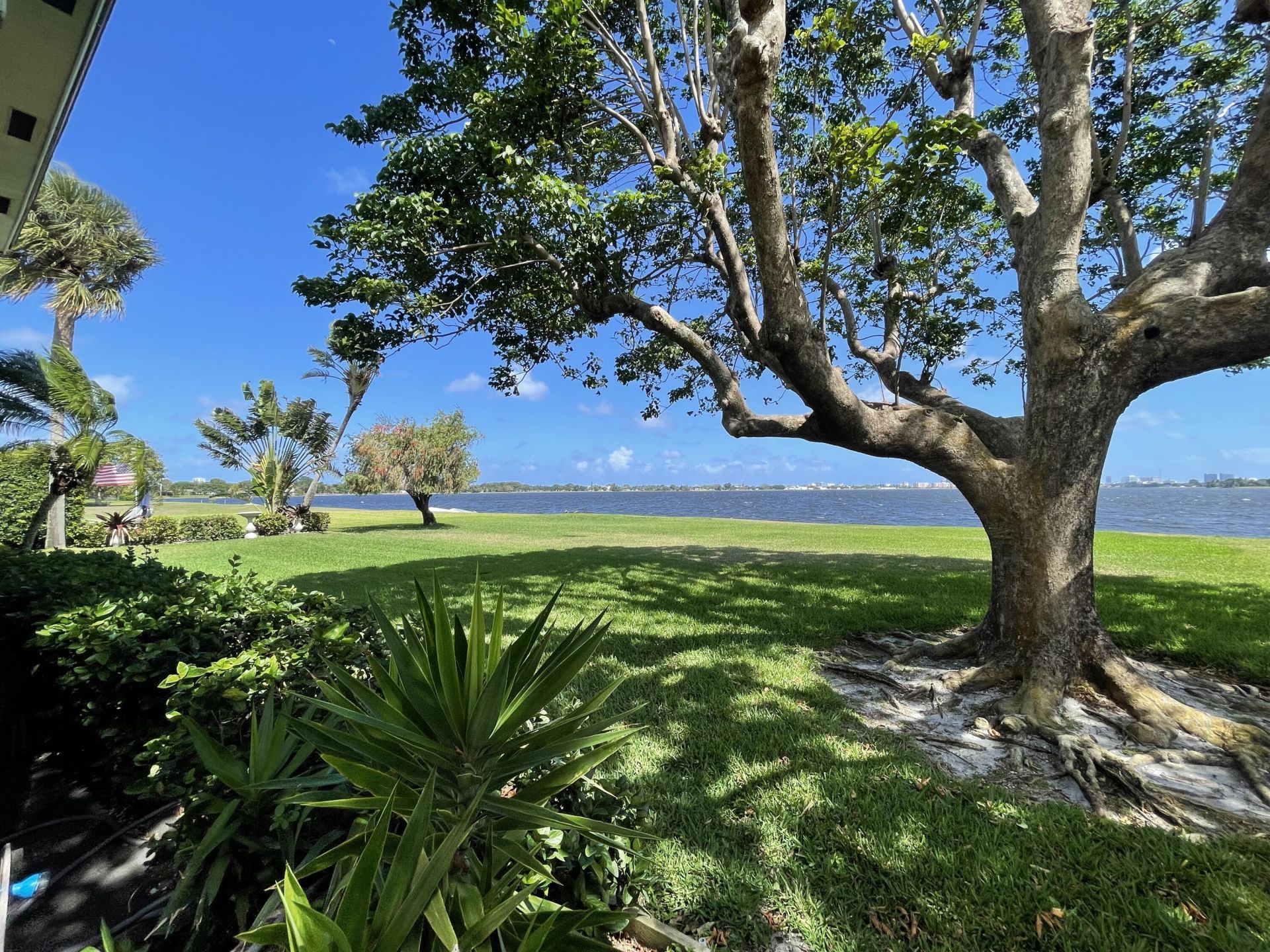 3600 N Shore Drive, West Palm Beach, FL 33407 Photo